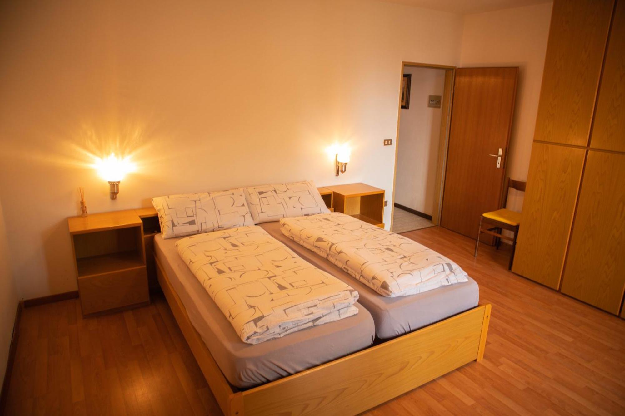 Apartments Max Mendola Bagian luar foto
